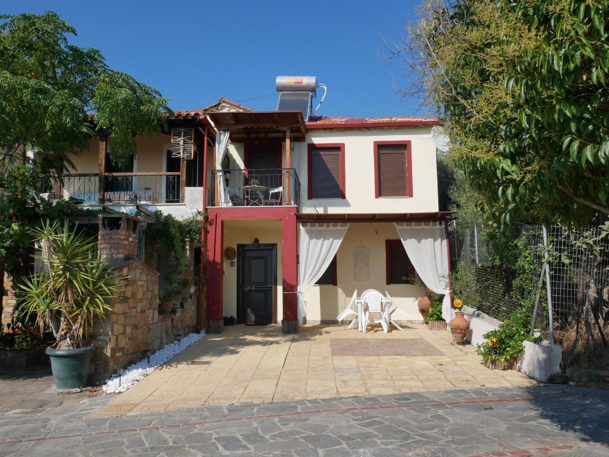 Casa Di Grigoris Villa Никити Екстериор снимка