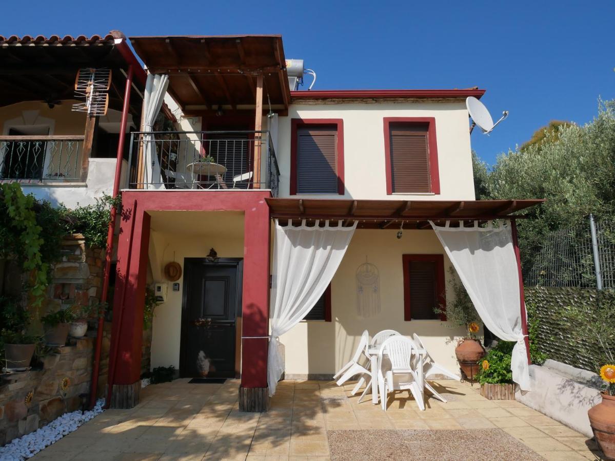 Casa Di Grigoris Villa Никити Екстериор снимка